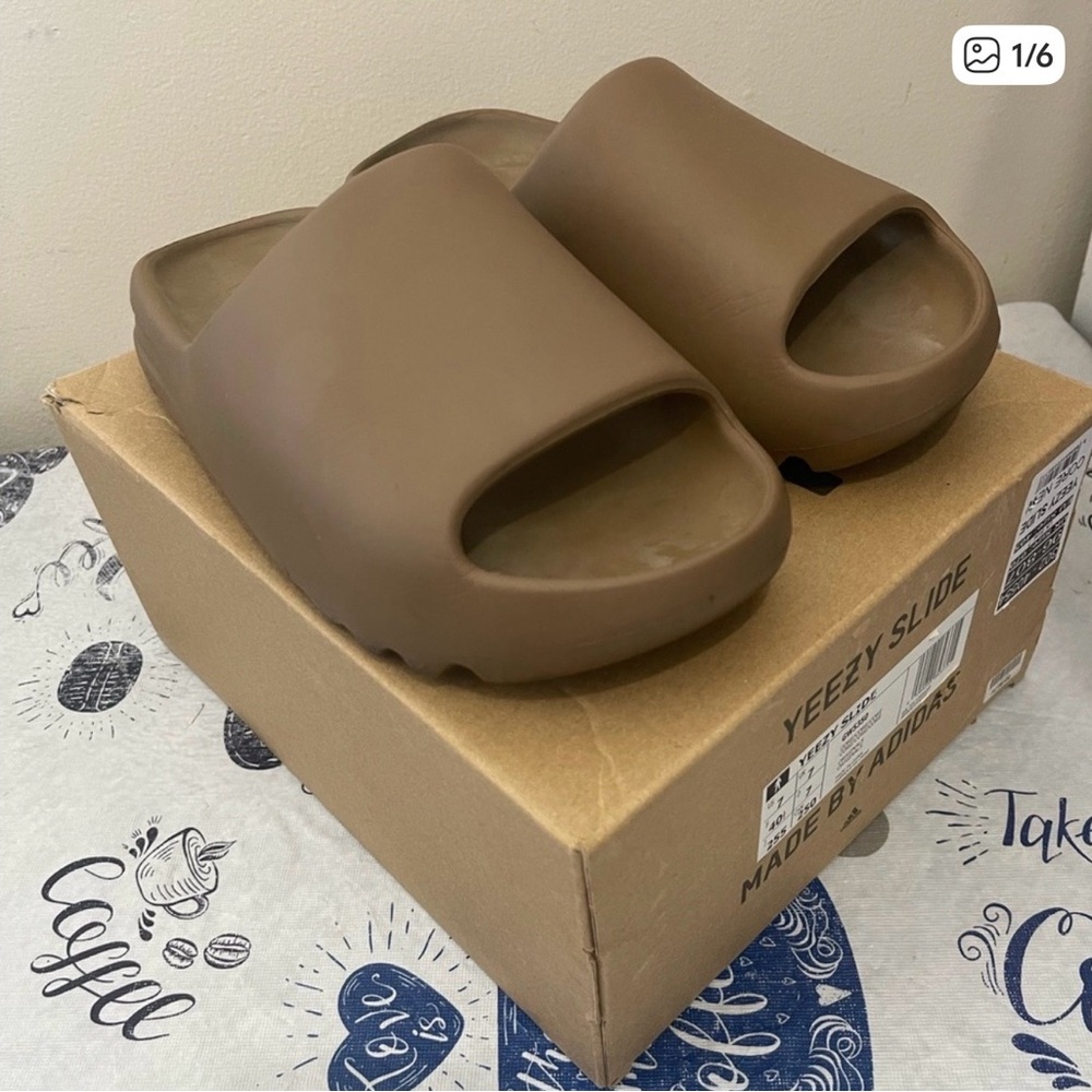 adidas Kids Slide in Brown